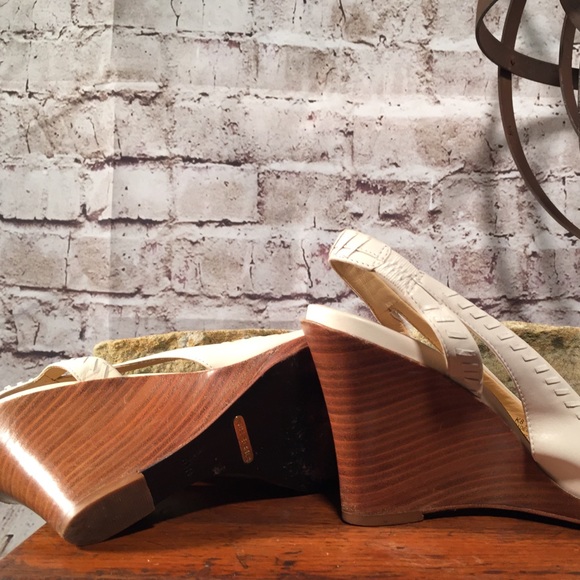 Cole Haan Wedges with Nike Air Technology - Picture 5 of 8